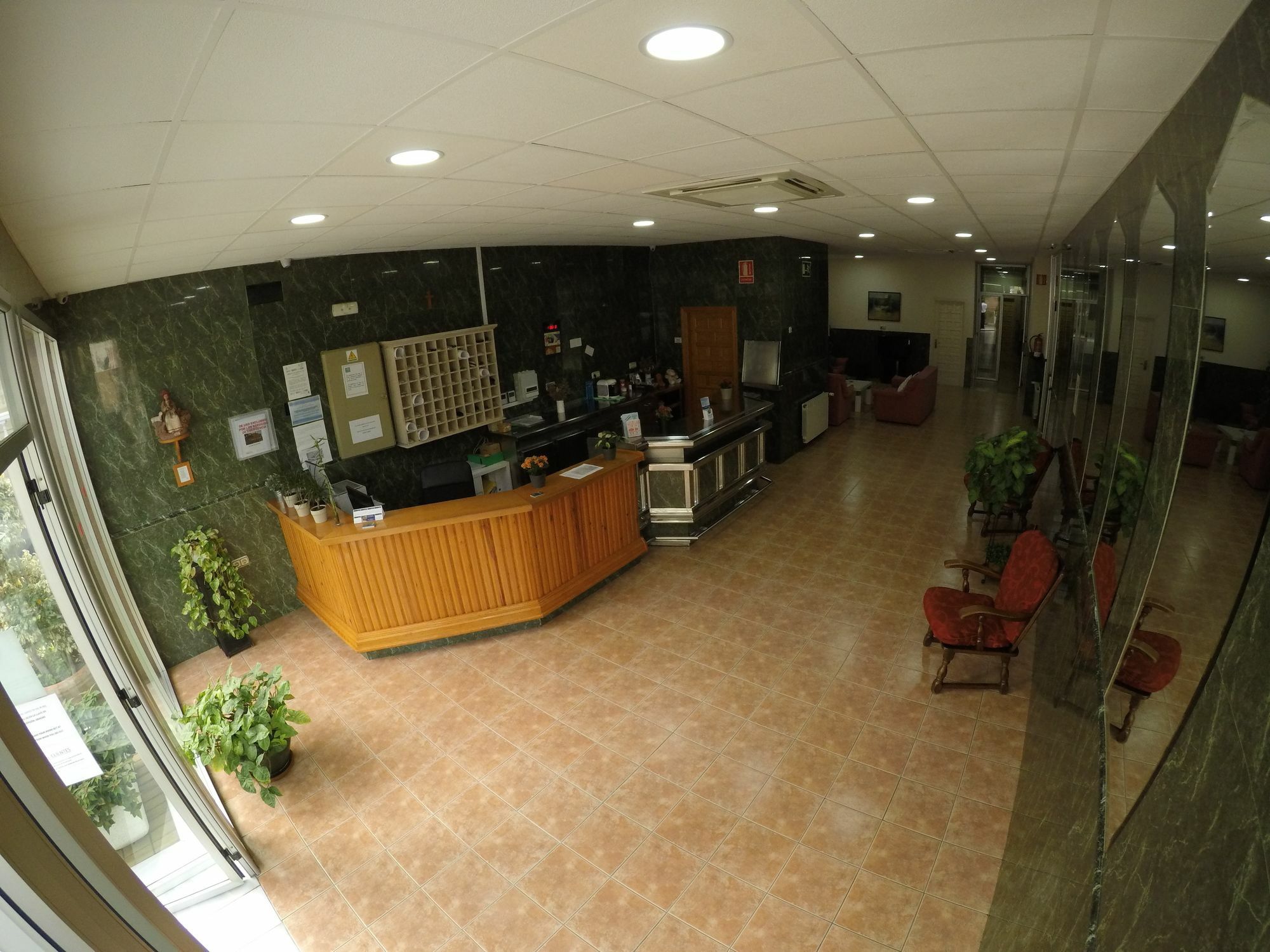 Hostal La Casa De Enfrente Màlaga Exteriér fotografie