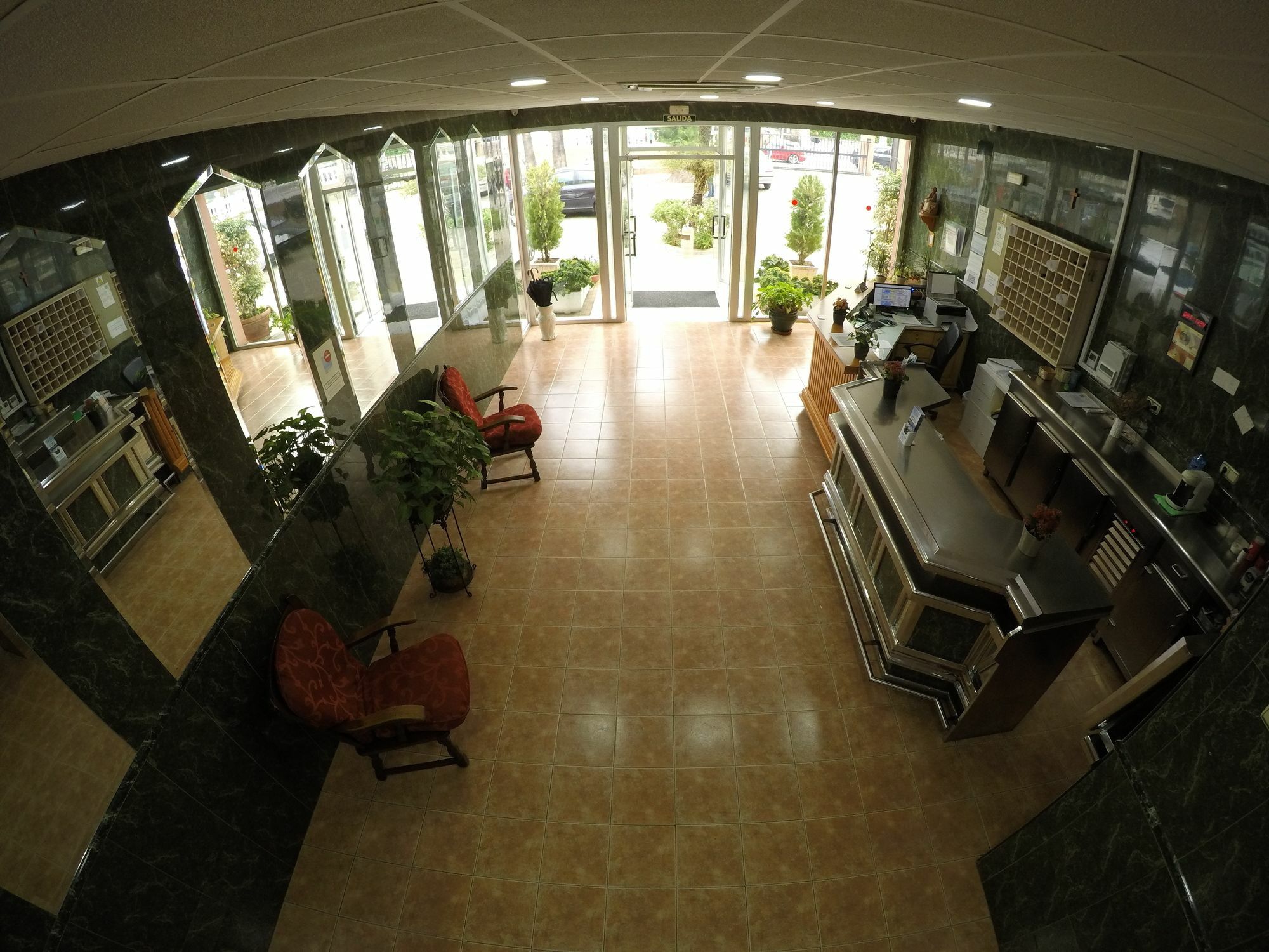 Hostal La Casa De Enfrente Màlaga Exteriér fotografie