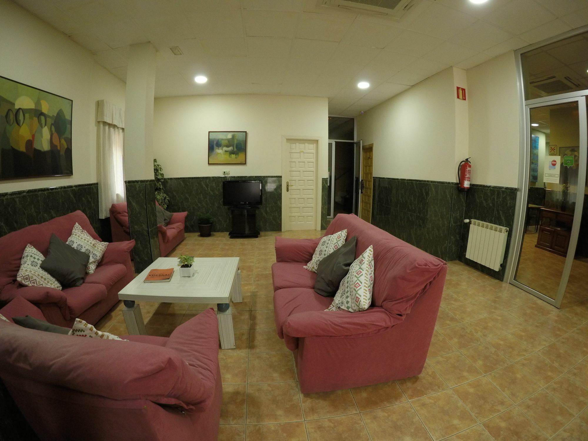 Hostal La Casa De Enfrente Màlaga Exteriér fotografie